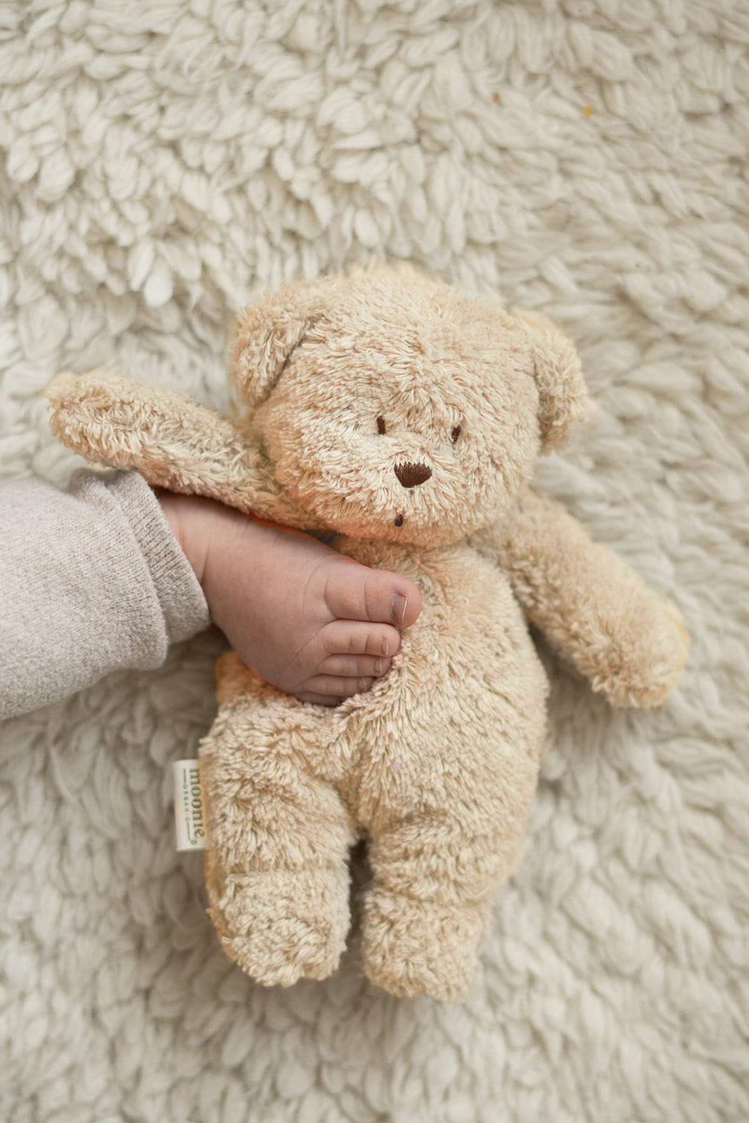 MOONIE SENSORY LITTLE TEDDY SAND 0+