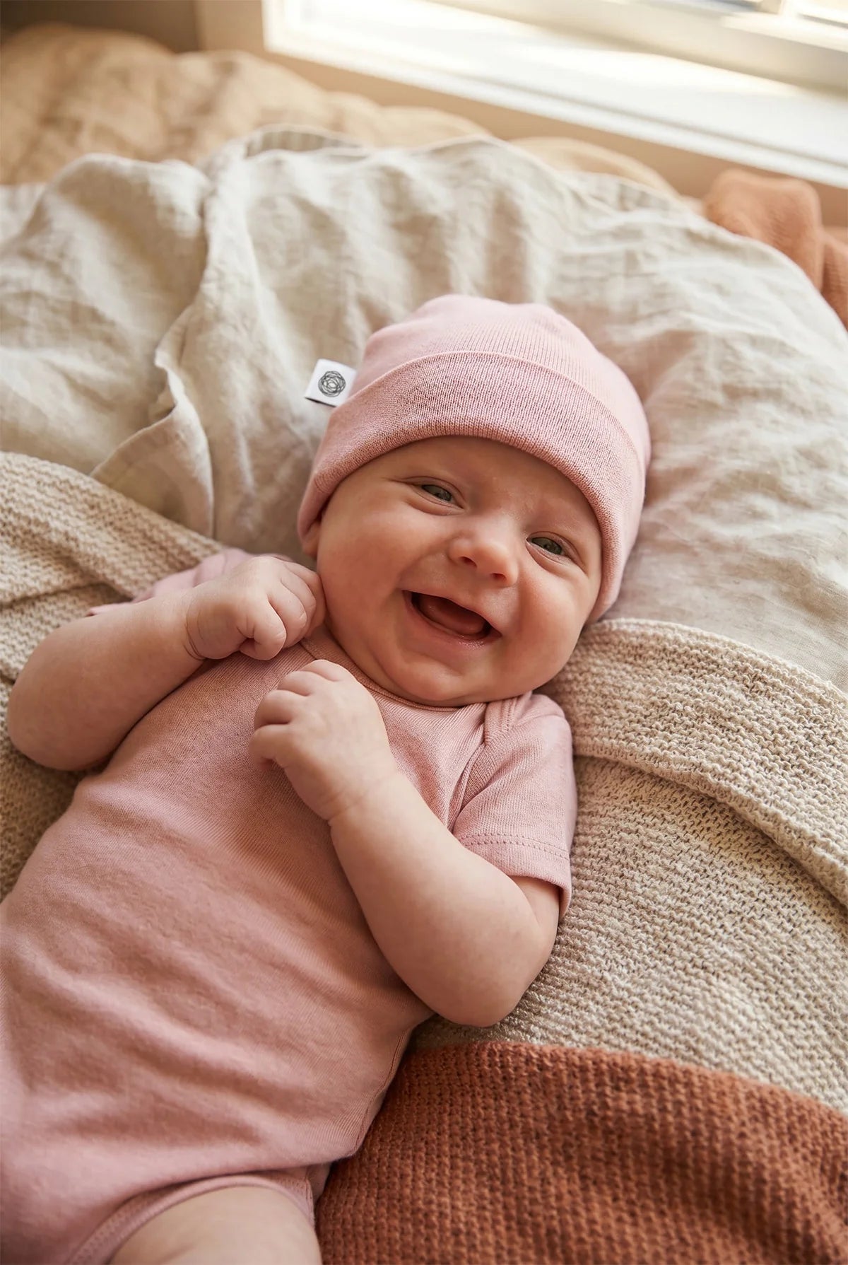 Lille Barn babymutsje Merinowol Misty Rose