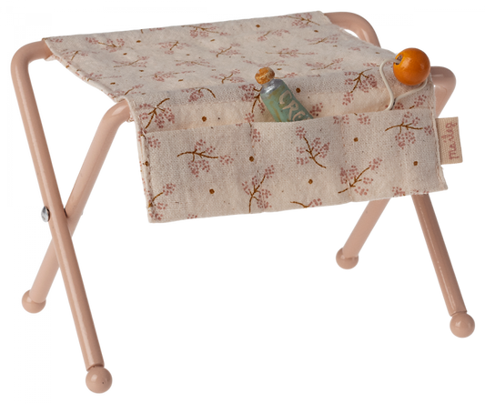 Maileg verzorgingstafel babymuis roze 3+